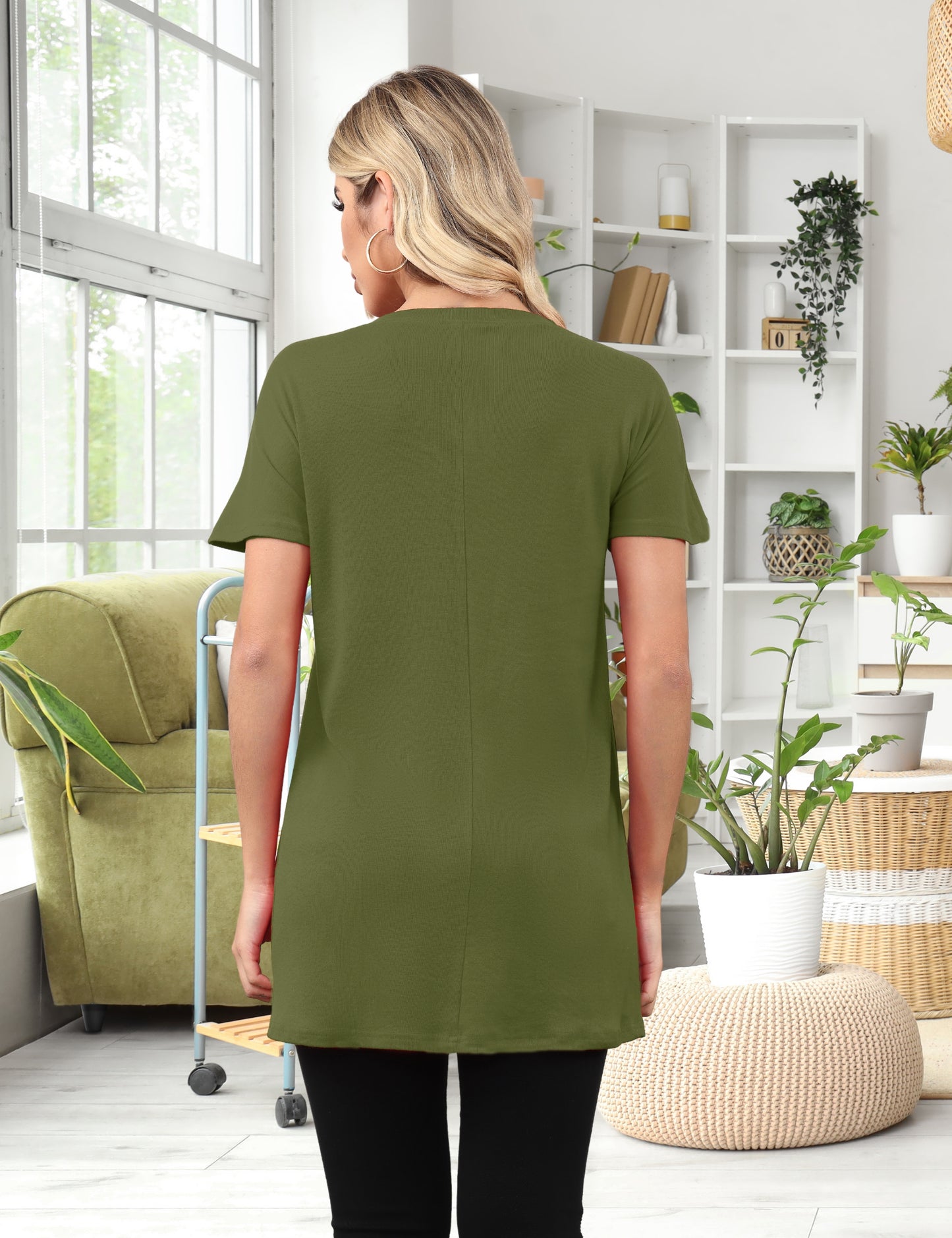 Womens Short Sleeve Tunics or Tops to Wear with Leggings Casual Summer Long Shirts with Pockets
